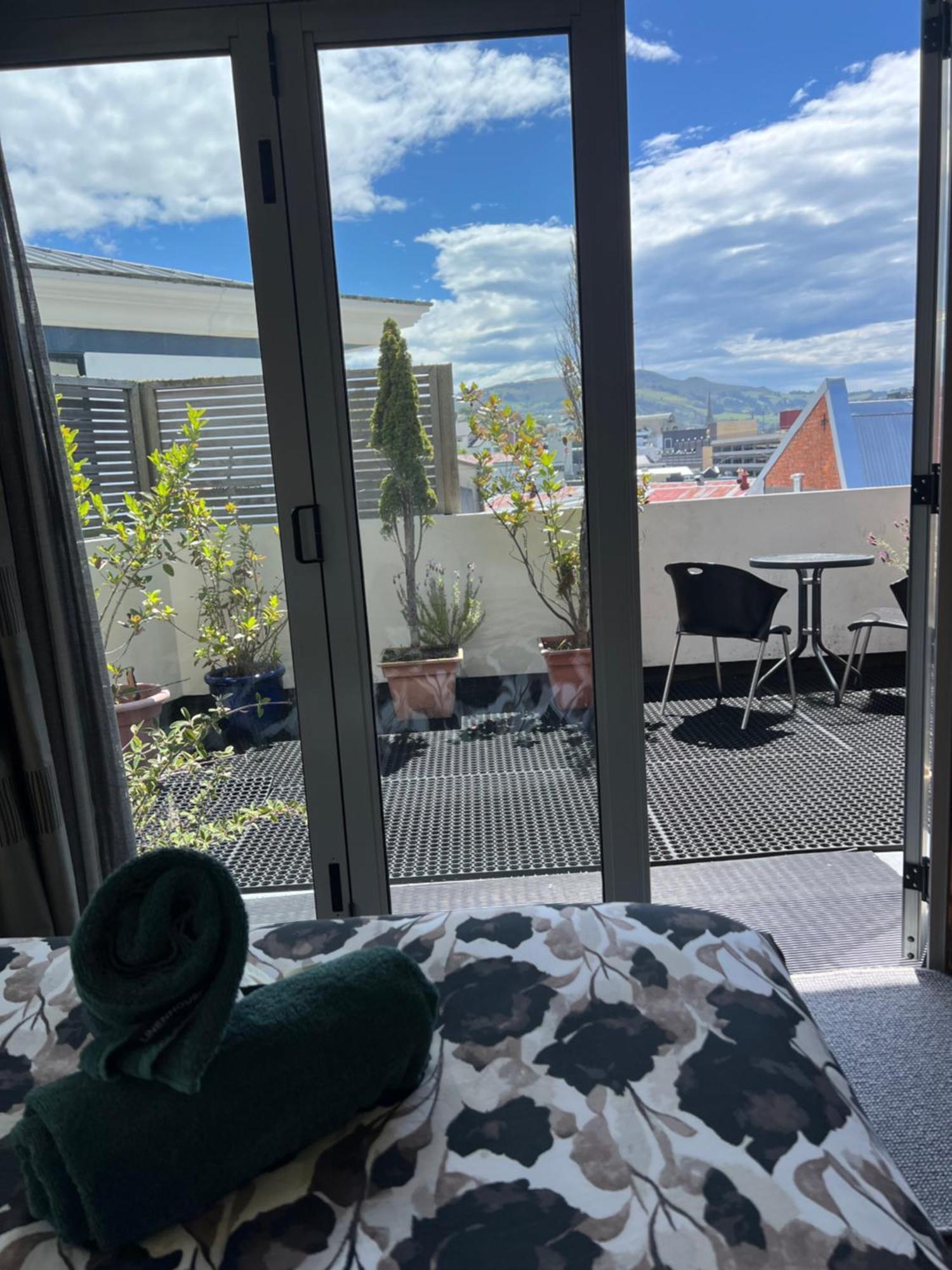 On Top Backpackers Dunedin Extérieur photo