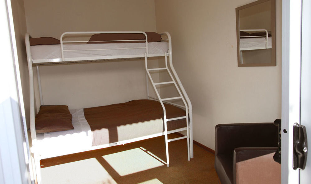 On Top Backpackers Dunedin Extérieur photo